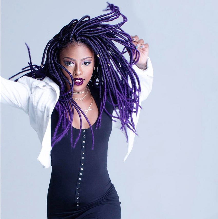 Here's How You Can Copy Justine Skye's Purple Faux Locs, And It's Surprisingly Simple
